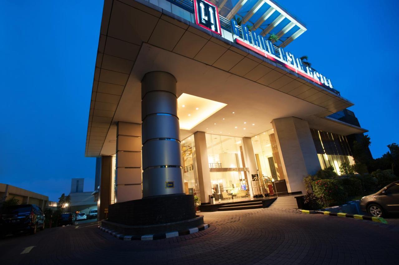 Grand Asia Hotel Jakarta Exterior foto