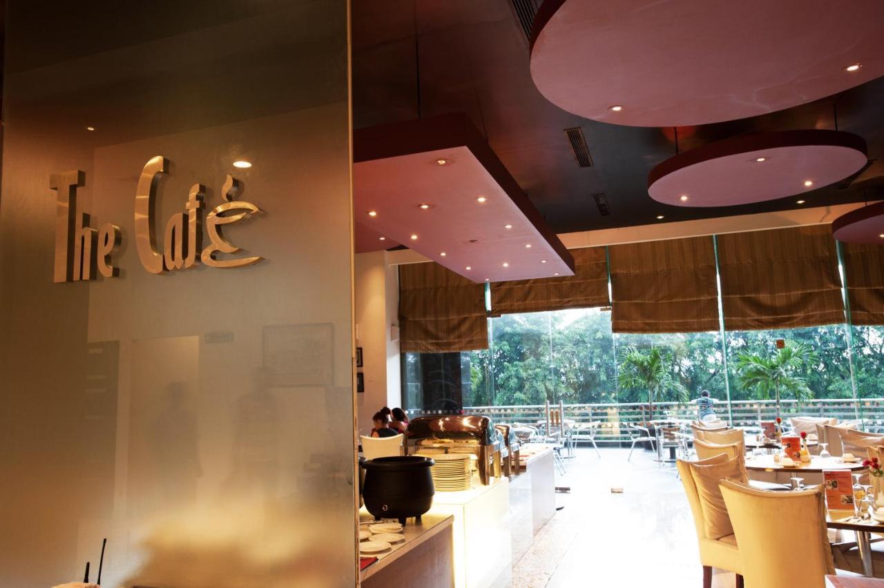 Grand Asia Hotel Jakarta Exterior foto