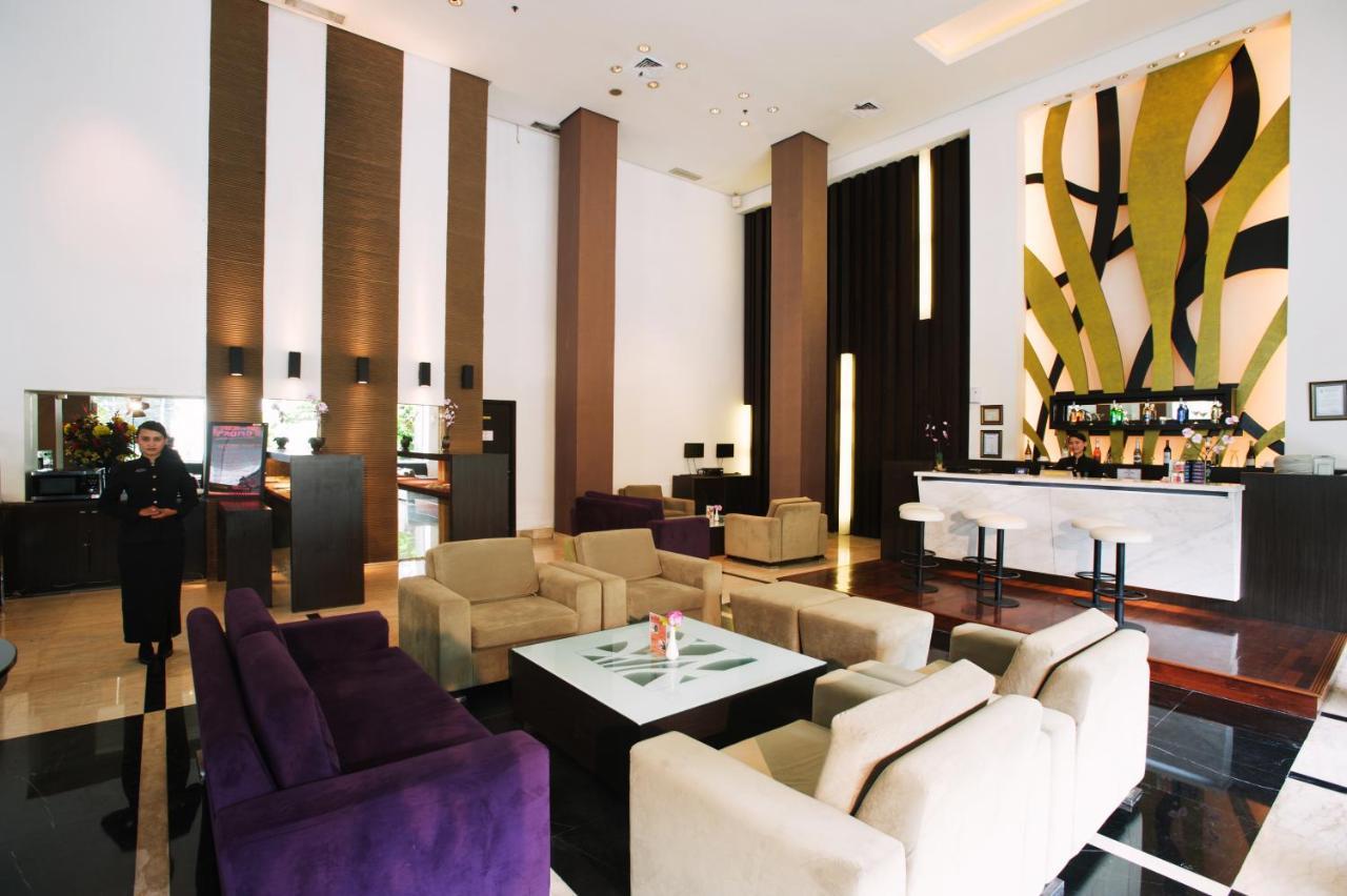 Grand Asia Hotel Jakarta Exterior foto