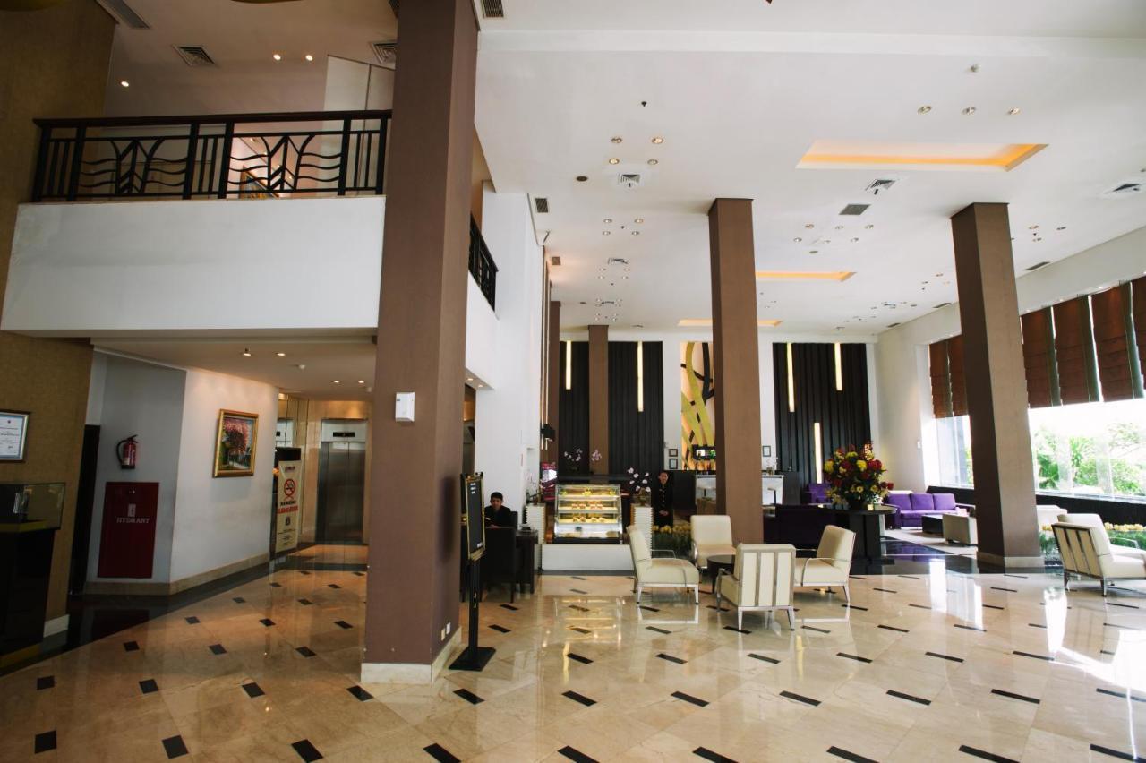 Grand Asia Hotel Jakarta Exterior foto