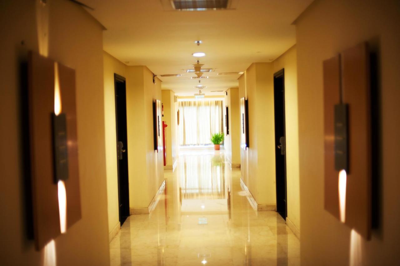 Grand Asia Hotel Jakarta Exterior foto